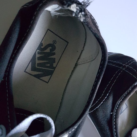 Vans Size 8 Women's Black Canvas Running Shoes - Picture 3 of 9